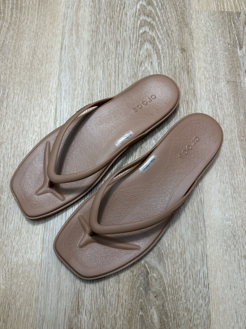 NWOT Crocs Miami Flip Sandals Square Toe Slip On Women's 11 Milk Chocolate